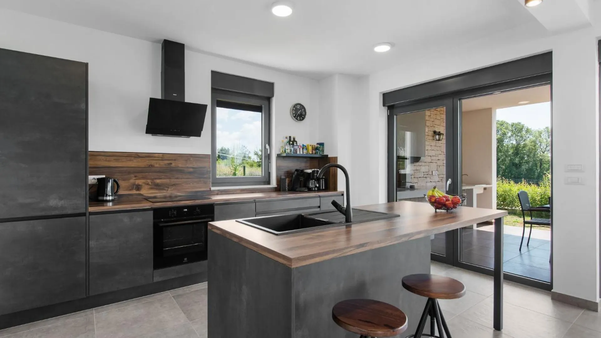 Holiday Home Villa Tola By Interhome Visnjan